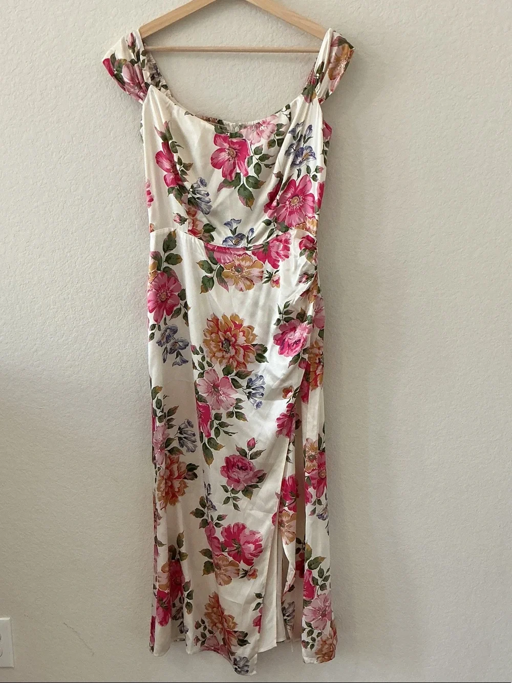 NWOT Reformation Genesis Giverny Floral Silk Size 8 Midi Dress. - Picture 4 of 16